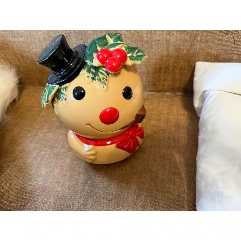 Vintage  Frosty the Snowman Music Box Spins Christmas Holiday Top Hat Holly Pipe